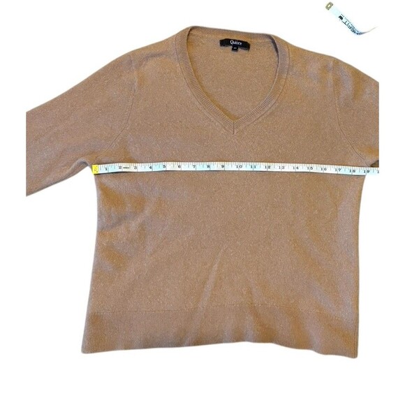 Quince 100% Mongolian Cashmere V-Neck Sweater Women's ~M/L Camel Minimalist - Picture 11 of 15